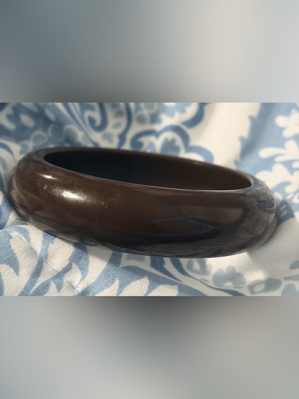 * Vintage Classic Chocolate Brown Domed Bakelite Bangle Bracelet *